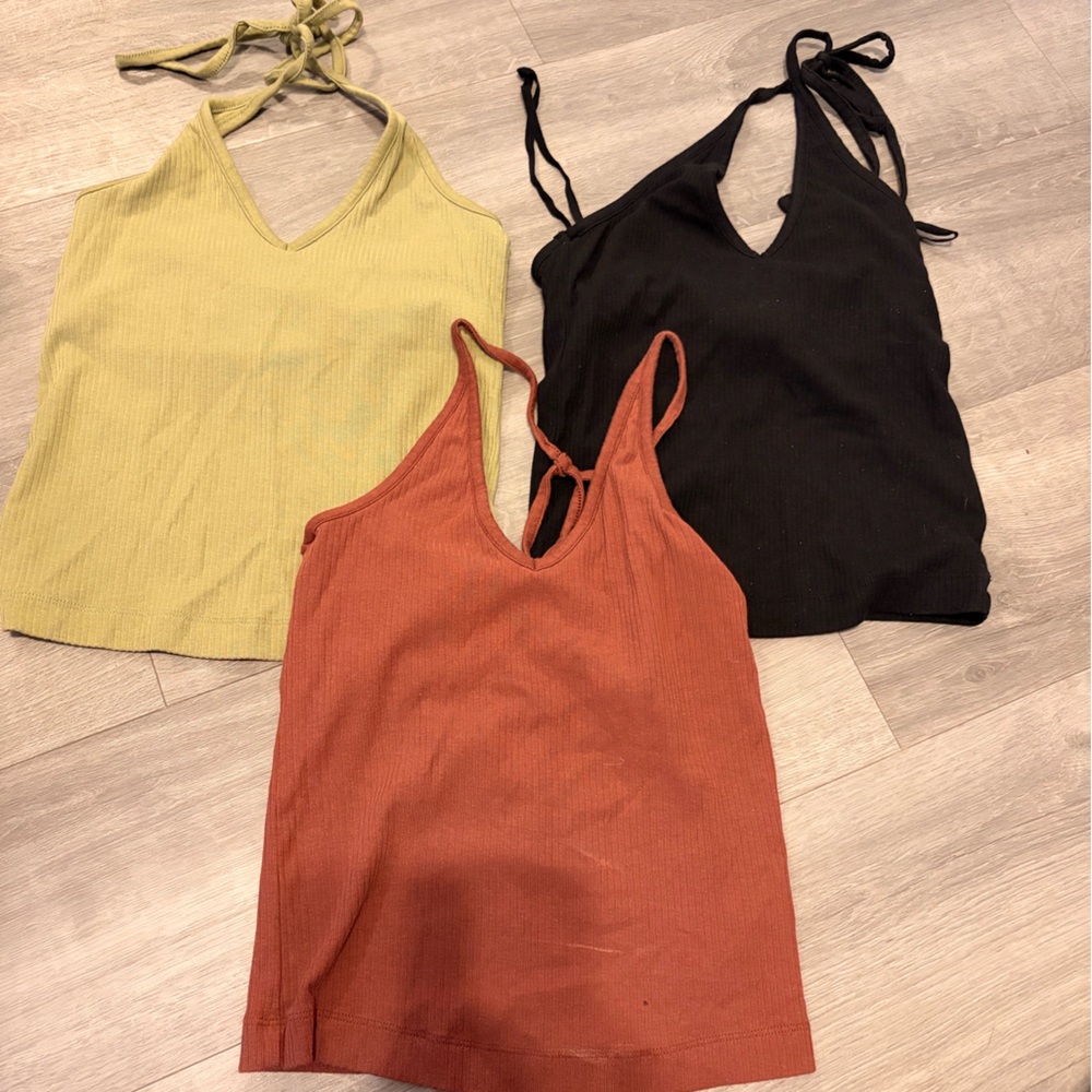 Old Navy Women's Tank Tops - Black, Rust, Light Olive